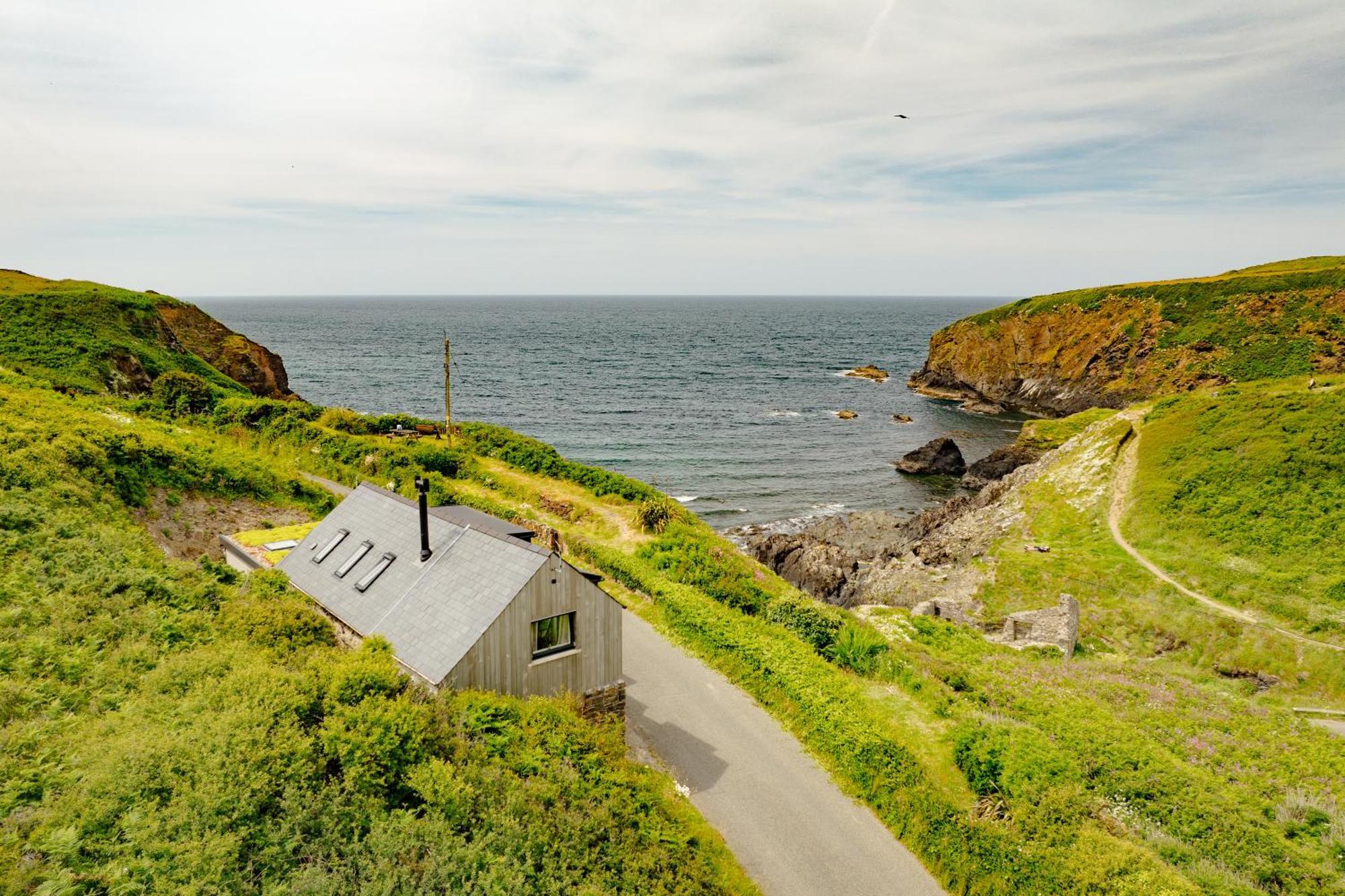 Cliff-Top Cottage On Coast Path W/Panoramic Views Trevine Buitenkant foto