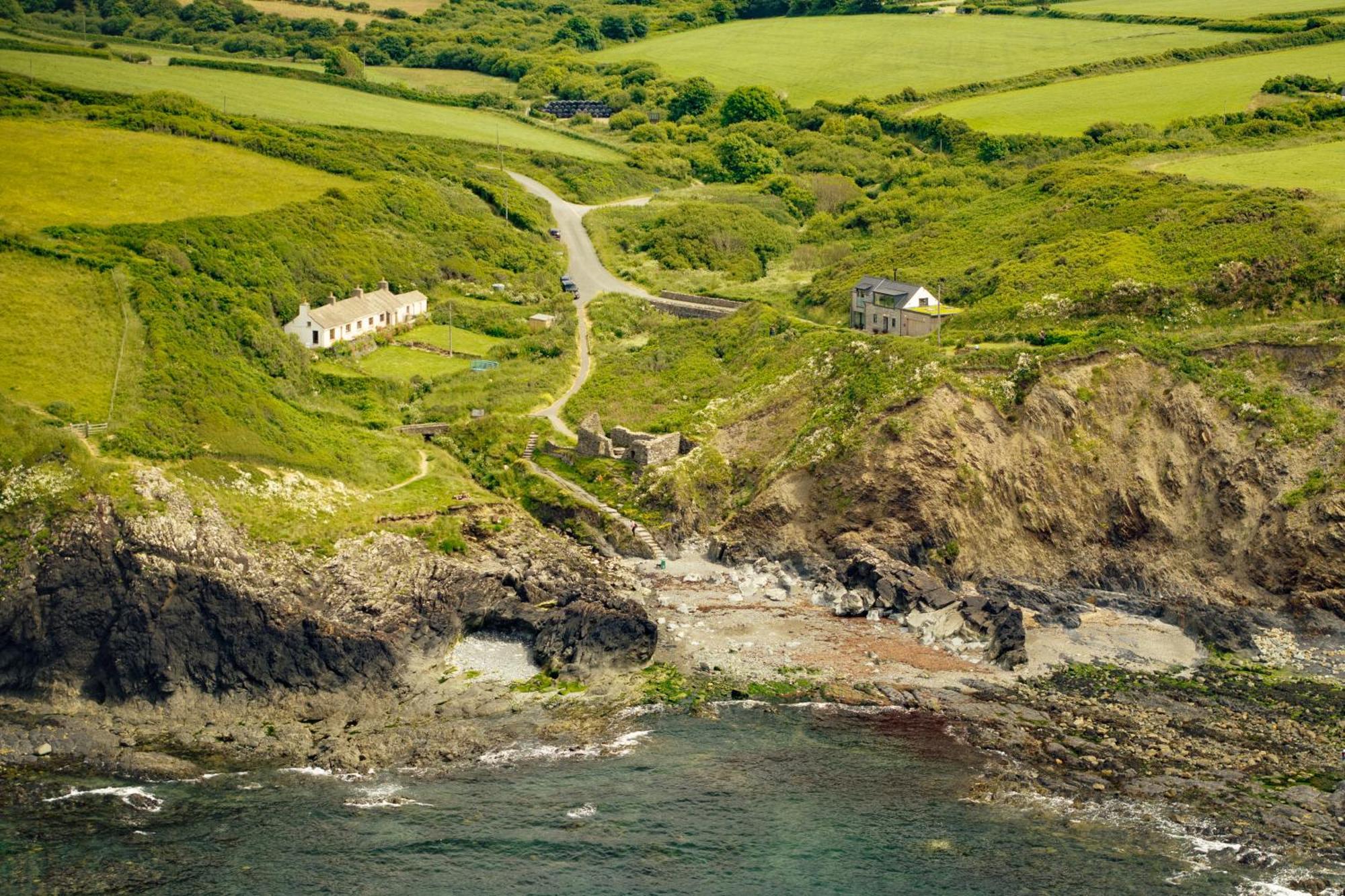 Cliff-Top Cottage On Coast Path W/Panoramic Views Trevine Buitenkant foto