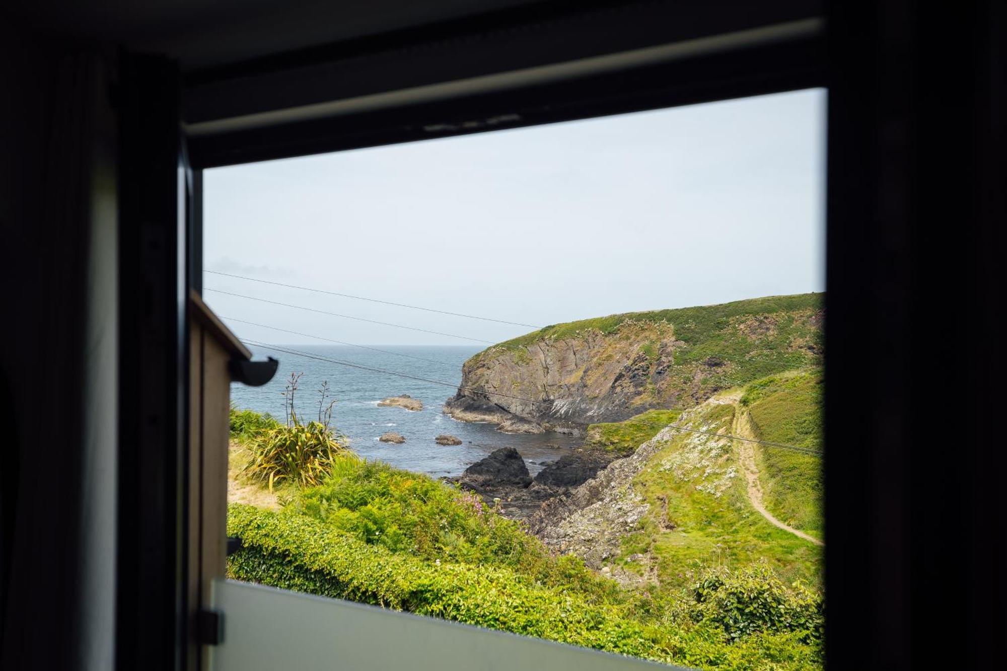 Cliff-Top Cottage On Coast Path W/Panoramic Views Trevine Buitenkant foto