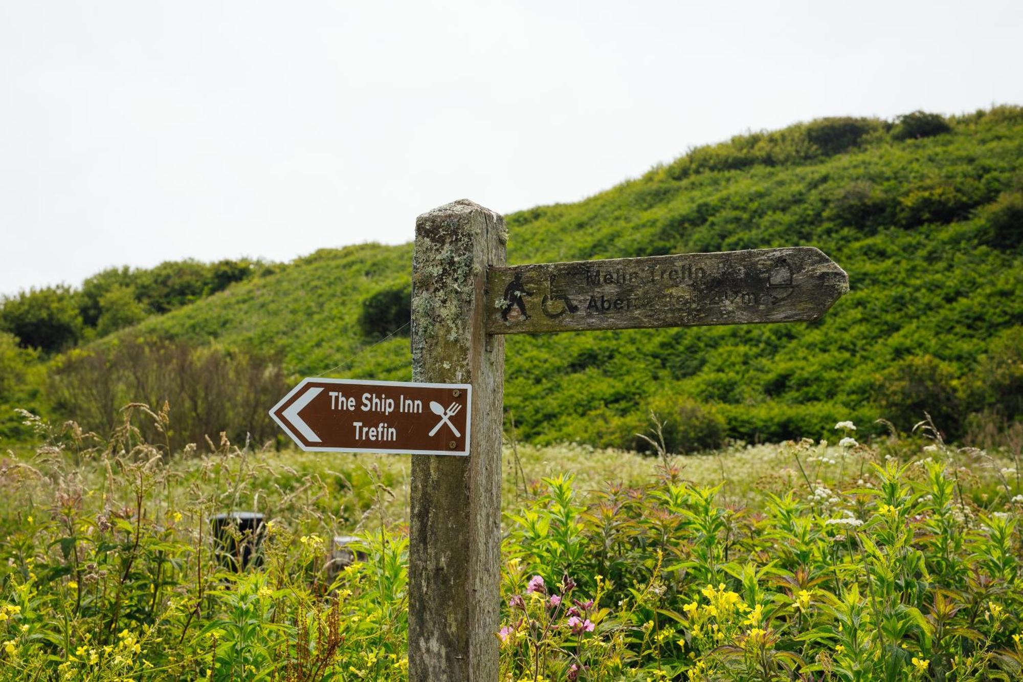 Cliff-Top Cottage On Coast Path W/Panoramic Views Trevine Buitenkant foto