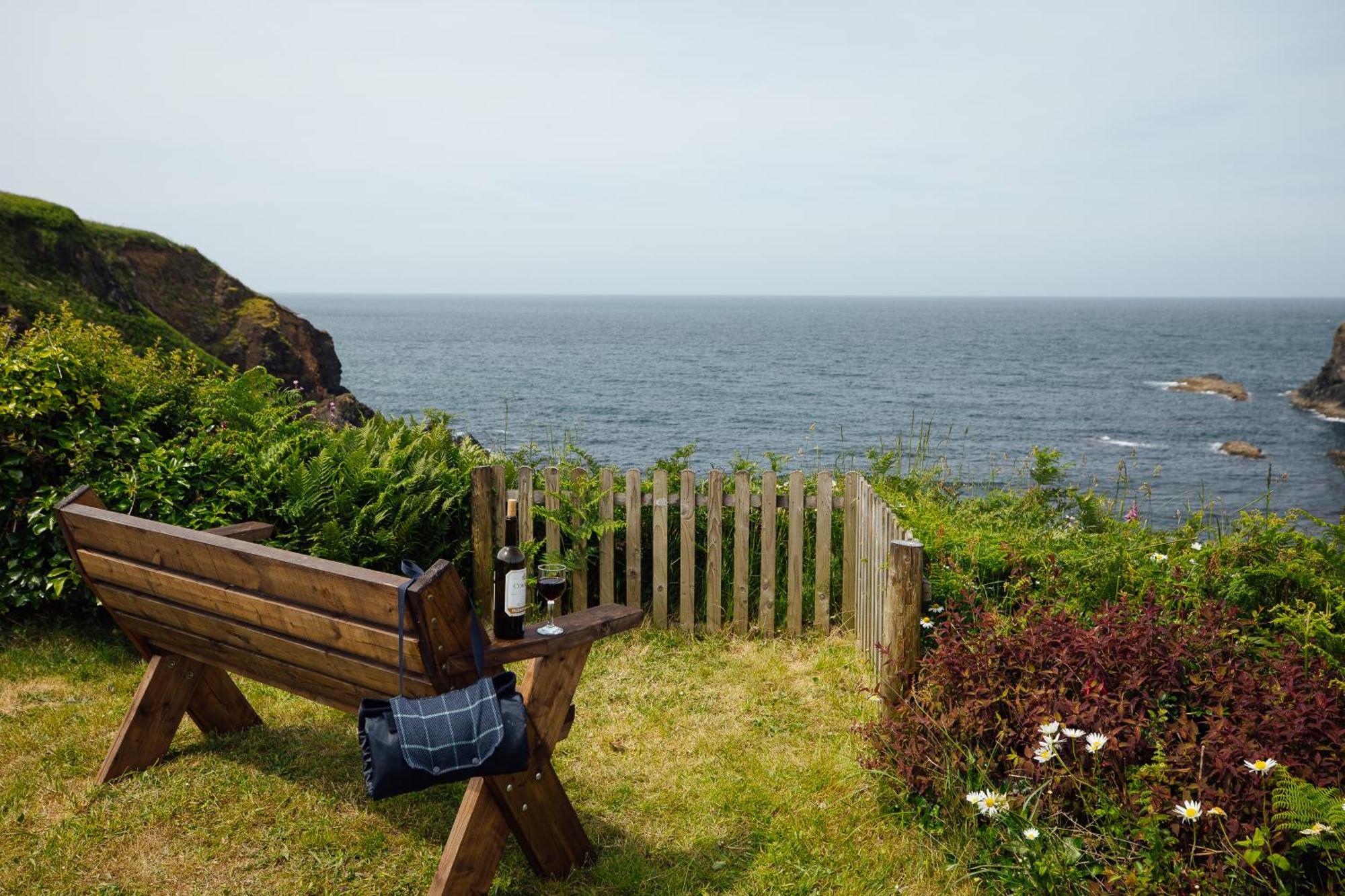 Cliff-Top Cottage On Coast Path W/Panoramic Views Trevine Buitenkant foto